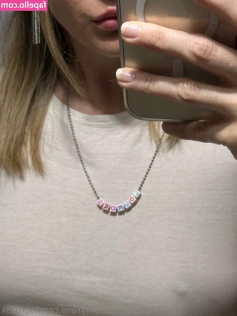 lourdesk - 💥TGIF TONGUE 👅 GOES IN FIRST 💦💦 YOU CATCHING ALL THIS