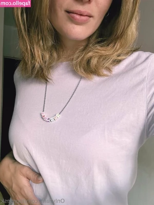 lourdesk - Red hots make that dick jump..