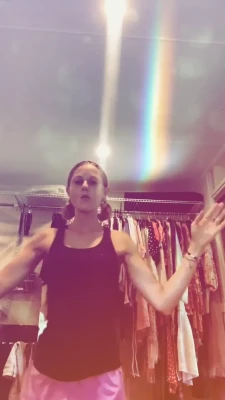 Isabelle Cornish [ isabelle-cornish ] - check ur dm for the explicit version 🔞
