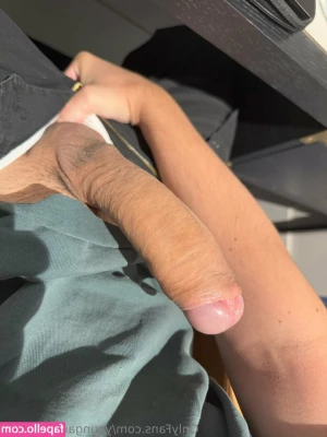 youngaussieboy98 - Trifecta tuesday, a lil tits, toes, n tacos. 😋