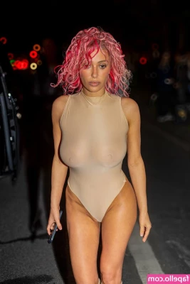 Bianca Censori [ bianca-censori ] - do you like