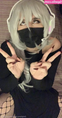 femboyophelia - Work is so hectic today but I m playing on tik tok  I need some love