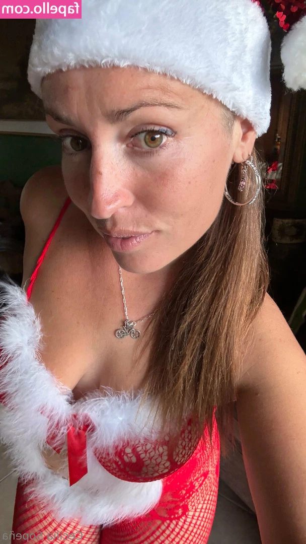 Cecilia Sopeña [ cecilia-sopena-1 ] - Watch me play with my ass daddy   you like how I tease you n play