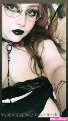 geegargargoyle - Im bored  come play with me