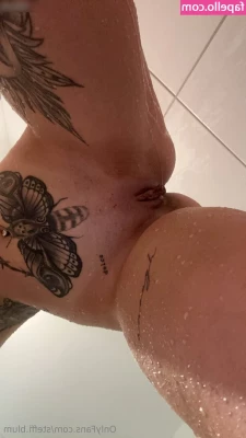 Steffi Blum [ steffi-blum ] - It does that when you spank it too