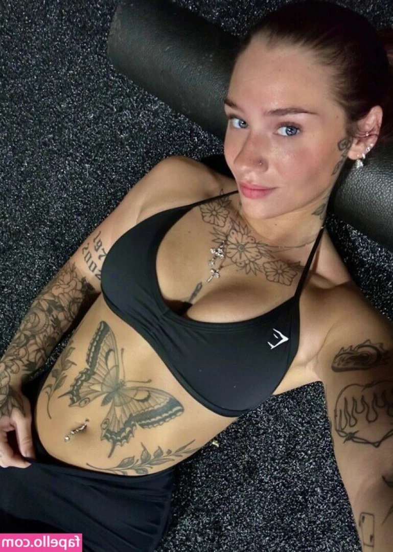 Jasmin Callender [ jasmin-callender ] - Titty Tuesday with Vic as requested
