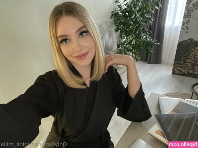 pink_milla [ pink-milla ] - lily_hotty I am a new European girl  I want to see you and show what