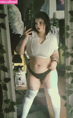 Dashxhollow - smiling cause i know we could have a great time together 😈