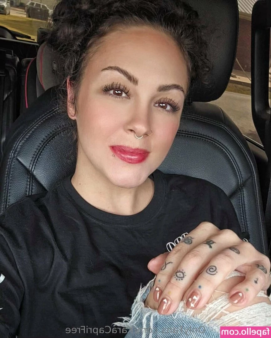 karacaprifree - Memories! When I was blonde a few years ago... 👱‍♀️