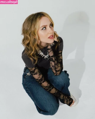 Kacey Fifield [ kacey-fifield ] - Goodnight babes