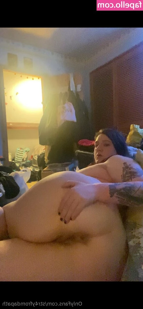 str4yfromdapath - Do you walk around the house naked  I m European so this was pretty