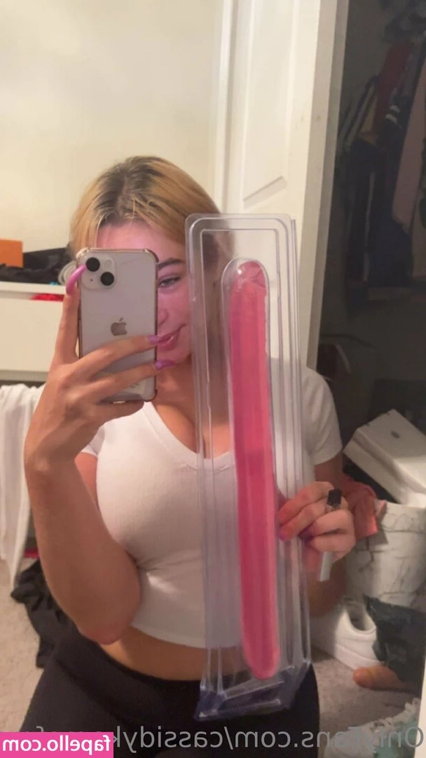 cassidykempfree - Green gobbler