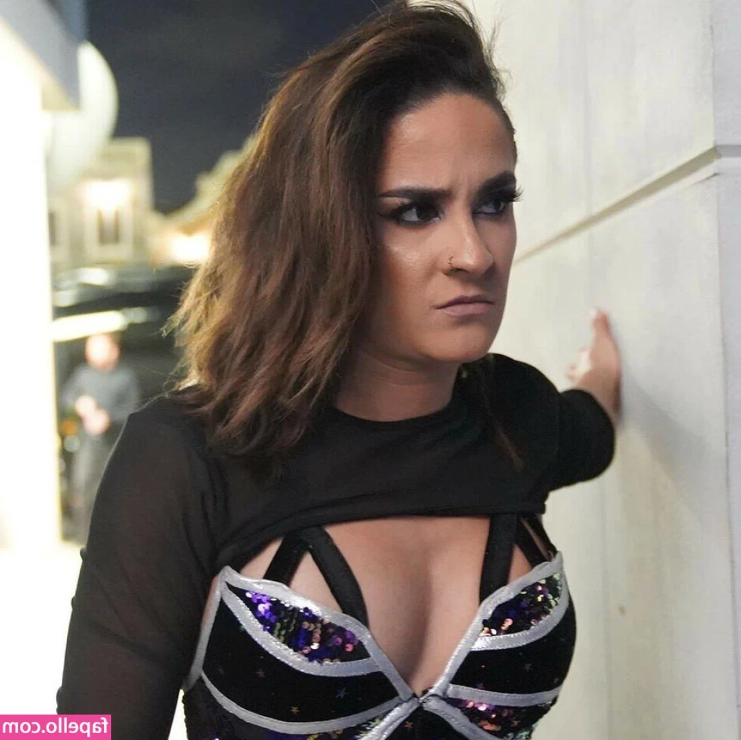 Dakota Kai [ dakota-kai ] - I’m thinking of doing something REALLY big for me for my birthday