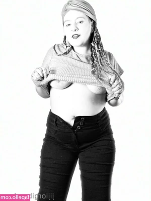 jijiorgibomb - Tittie Tuesday!! ❤️Order your custom today !🎁 receive a VIP