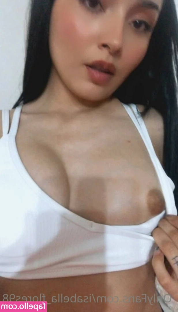 Isabella_flores98 [ isabella-flores98 ] - Prima ti metto la faccia sotto al culo, e ti costringo a sentire bene