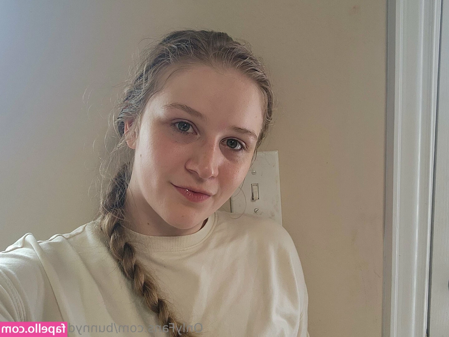 bunnydathug_free [ bunnydathug-free ] - Quick tan  love it  You know what else I love