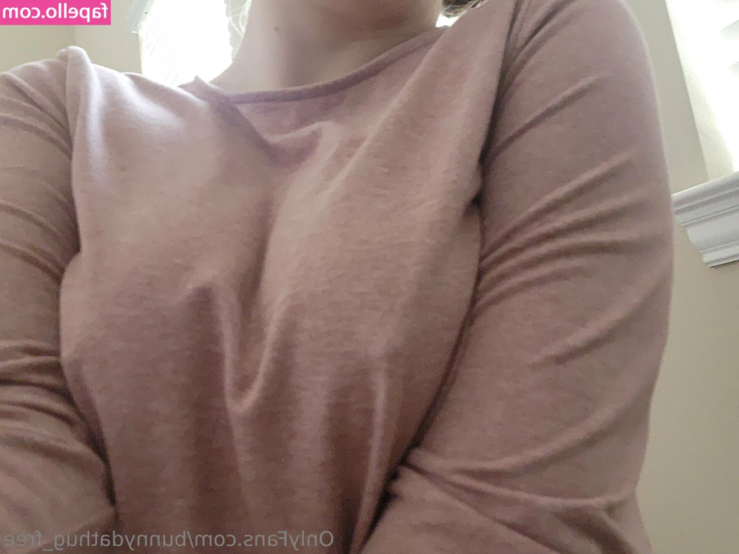 bunnydathug_free [ bunnydathug-free ] - On your knees, pet 💚