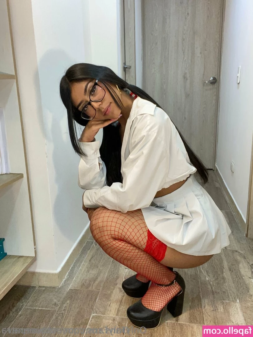 assqueeneva - Split open my slut pussy 🔥