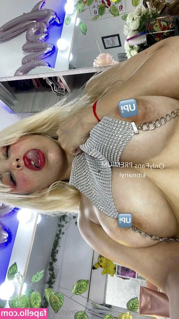 kitinanyii - Do you like strawberries