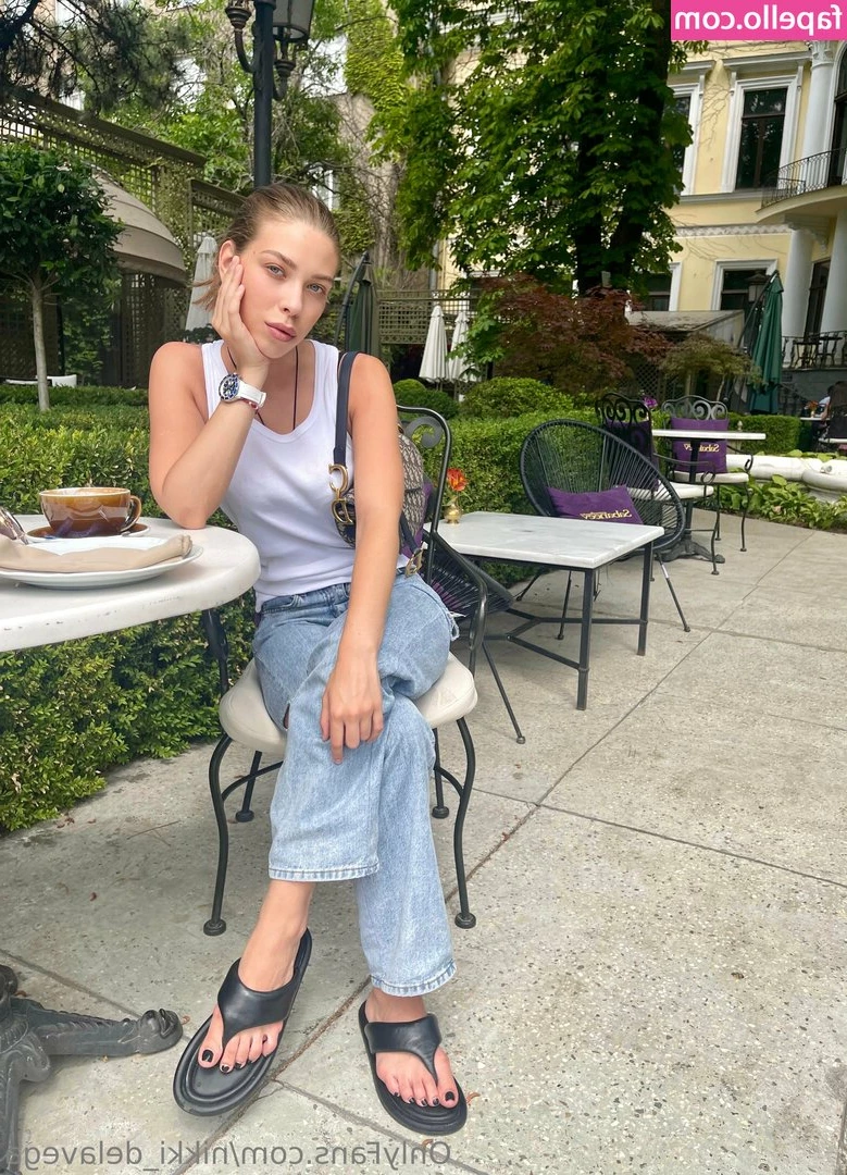 nikki_delavega [ nikki-delavega ] - I’m back and I missed you.   tell me, did you miss me too? 😈