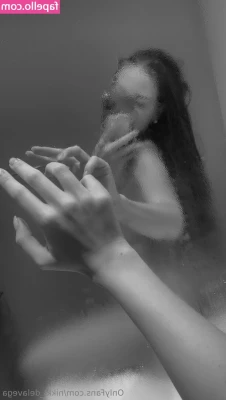 nikki_delavega [ nikki-delavega ] - Water play?😛