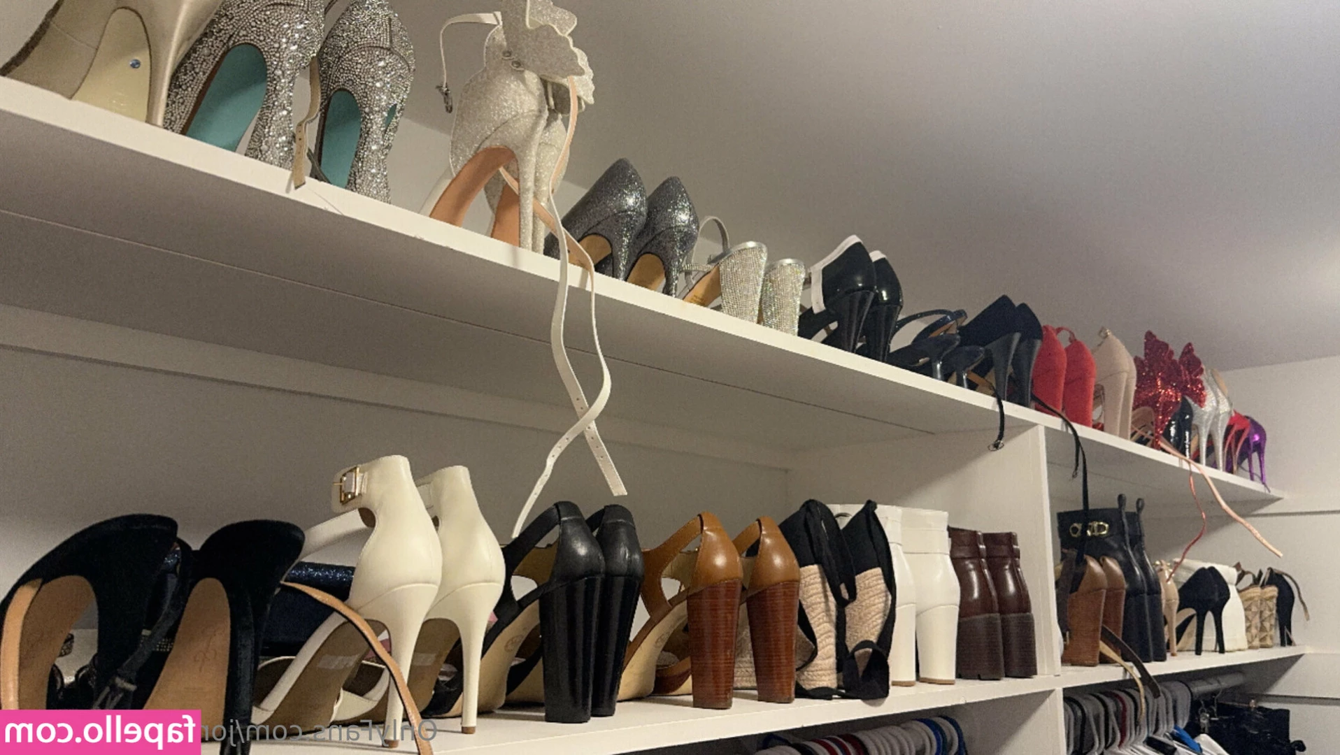 jordanaspirefree - I was changing the sheets on my bed but needed a break  Does anyone