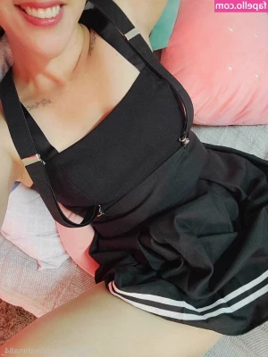 mahina84_ [ mahina84 ] - I m not made for this heat