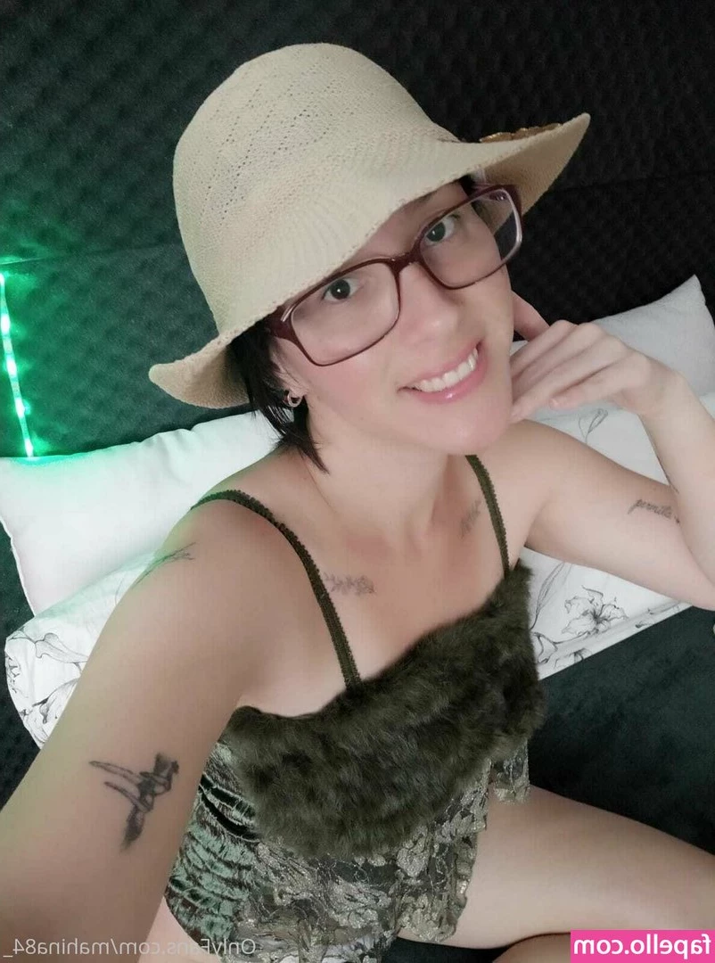 mahina84_ [ mahina84 ] - La lleno de leche al final del encuentro  y vean como quedó su pompa