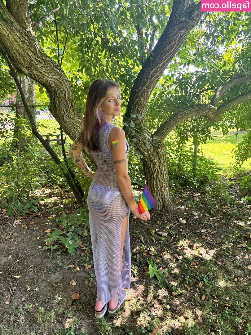 Thatdolldaisy - I updated my bio info and the pinned post to better state what I