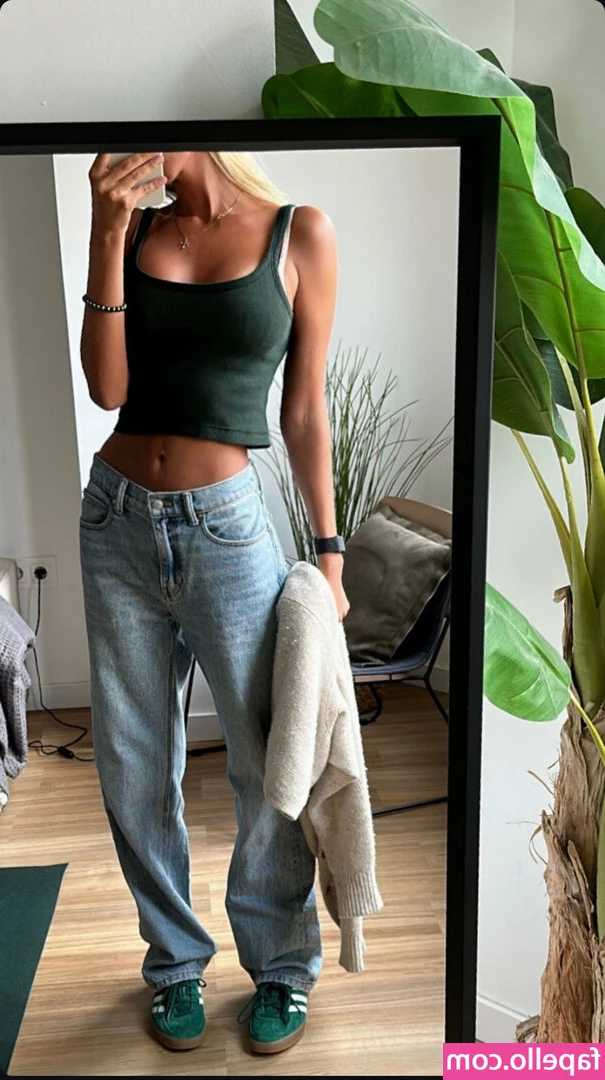 jannamoller - J ai tourné une vidéo de 8 minutes   Je me déshabille  je me fait