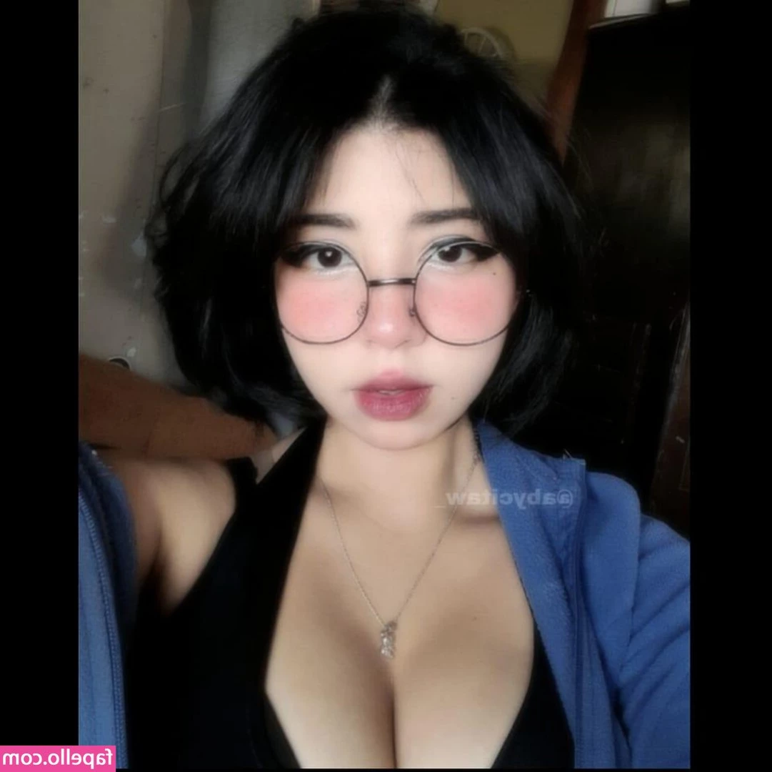 Aby Dazai [ aby-dazai ] - Things got very wet and steamy in the shower this morning