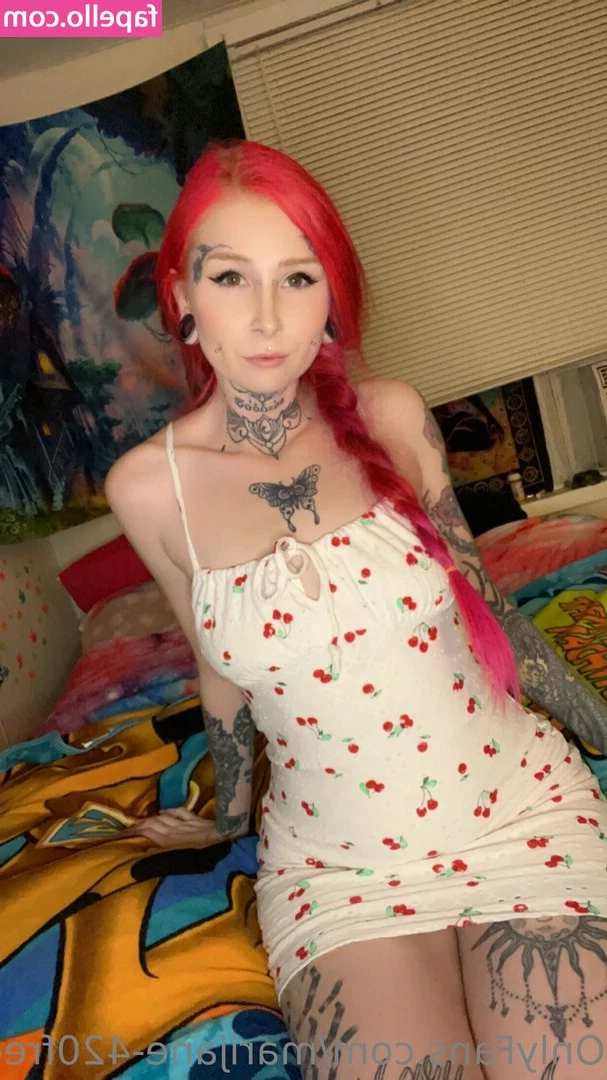 marijane-420free - join me in the shower for some completely unedited clips  and a pic 