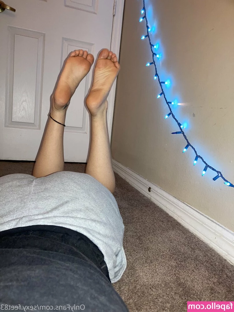 rhiannon.goddess [ rhiannon-goddess ] - Up close 😋💗