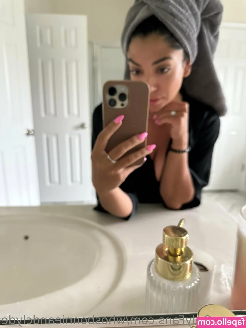 whosbonnieandclyde - Post pricings lowered!! Go buy something so I know I'm