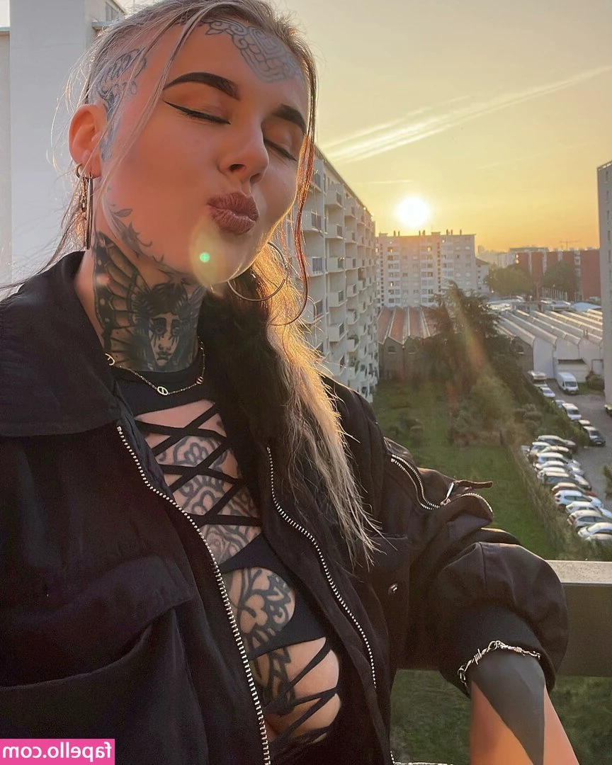 divinement_bon [ divinement-bon ] - In love with the tile in this bathroom