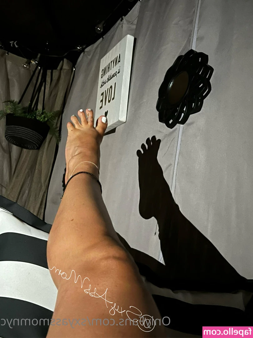 sxyassmomnyc - I wanna get a tattoo on my butt