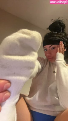 Tia-Louise Cateer [ tia-louise-cateer ] - I m not for everyone  but the ones who get me  really get me