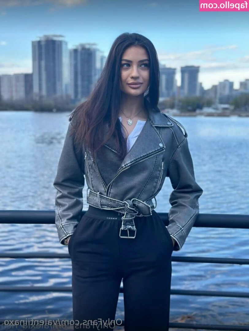 valentiinaxo - Unlock the REAL picture