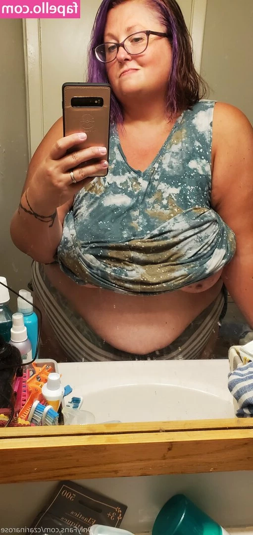 czarinarose - Horny. bored. sext me 😈