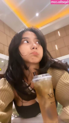 risaatjan - Who will make me explode today