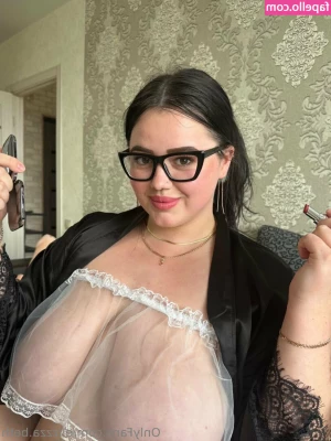 elizzza.beth [ elizzza-beth ] - Me encanta pasear descalzo por Valencia  sobretodo cuando estoy