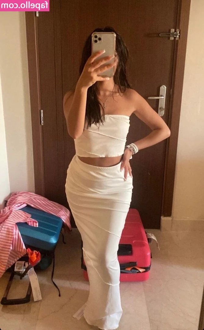 Laura Nestola [ laura-nestola ] - Hola bebe 💜