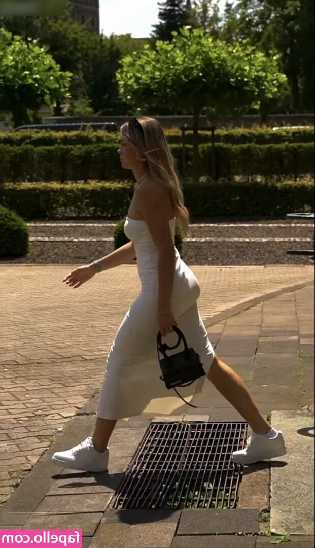 maxima_mclk [ maxima-mclk ] - Duo 👯‍♀️ @sweettacos95 was hungry and wanted to suck myself