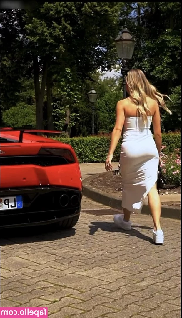 maxima_mclk [ maxima-mclk ] - Message me if you're feeling hot🥵 and want to get even hotter babe