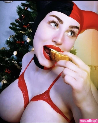 Emilia Zabberoni [ emilia-zabberoni ] - Good morning my foot daddies look at the work of art and admire it