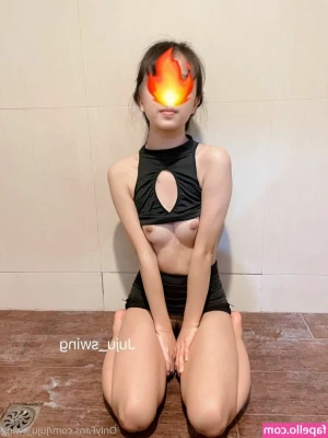 Jujuswing - Black and red