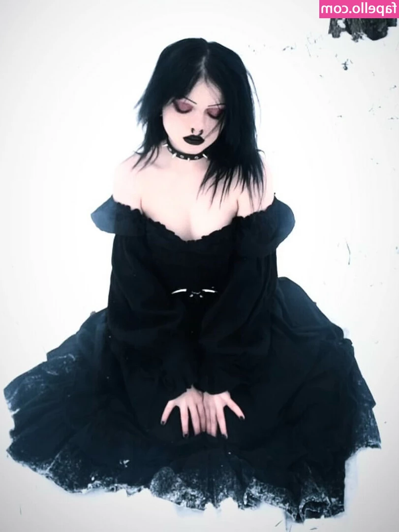 Lexislethal - Smoking  Cumming and Dirty Talking POV Full length  07 36 minI know