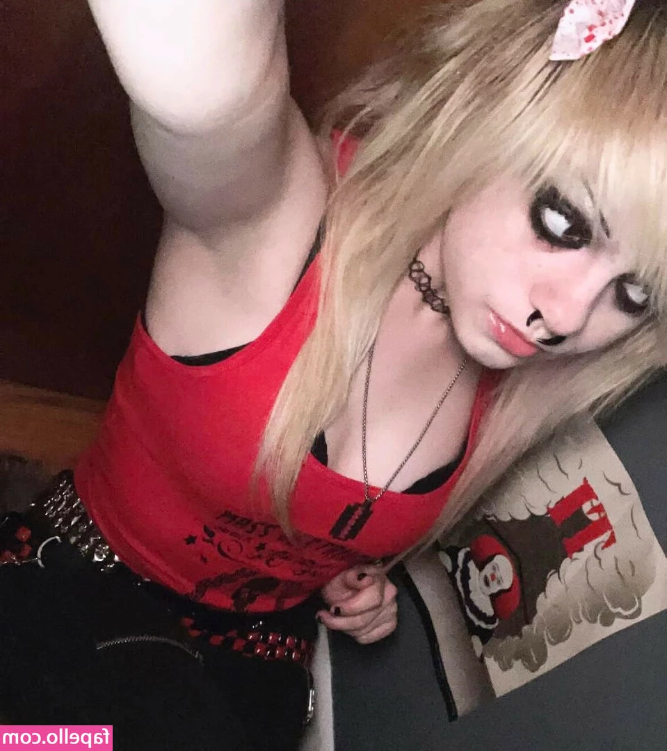 Lexislethal - Getting ready to get some panties dirty for a lucky subscriber  