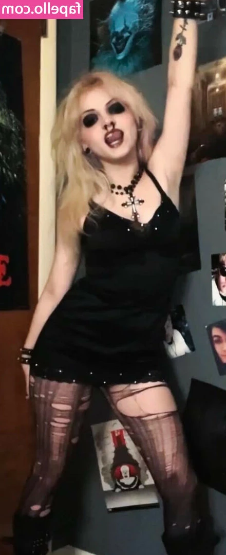 Lexislethal - Hello my love   with your FREE subscription I leave you a GIFT video