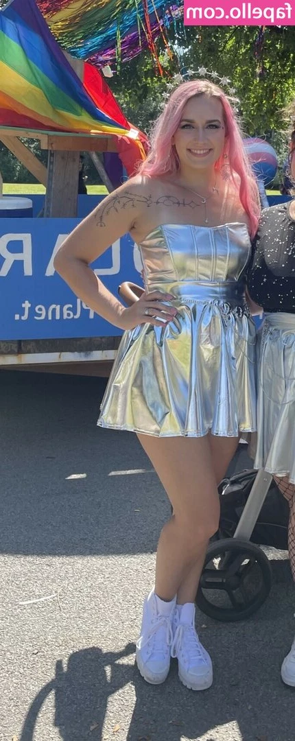 LiteWeight Gaming [ liteweight-gaming ] - Hi  I m  camilabrunyFREE SUBSCRIPTIONMy friend is ready to play and